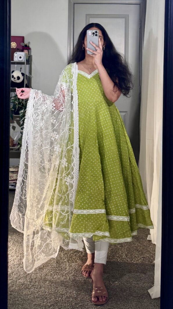 72100CEF-C070-4A7B-94BB-40247FE08A81