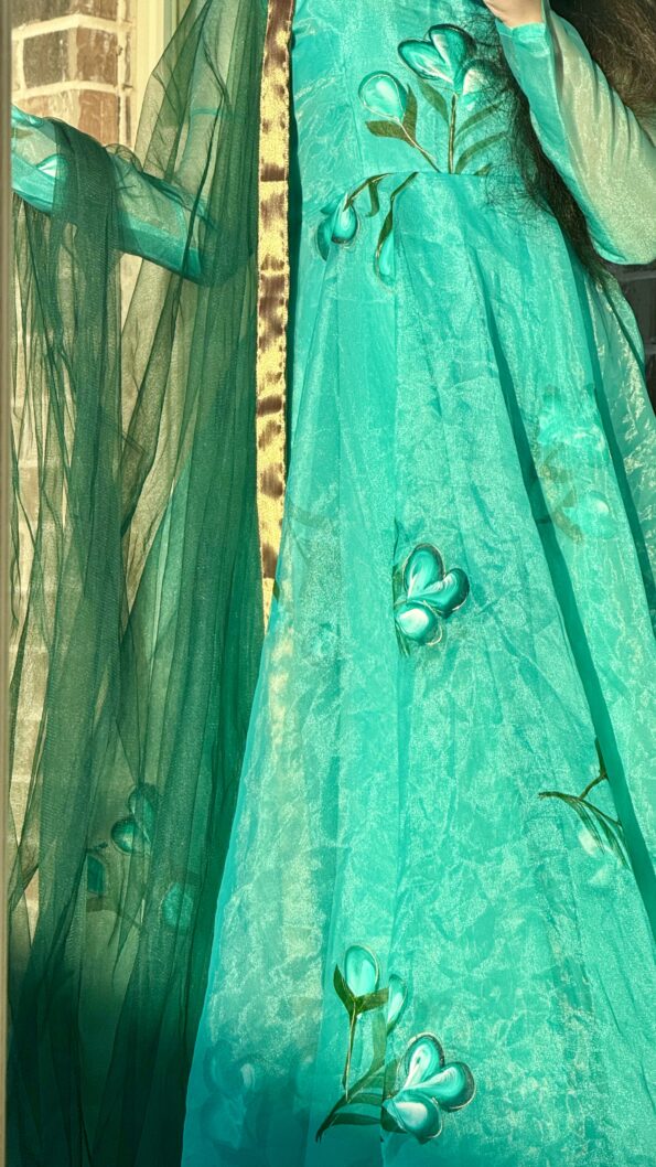 7E4F755F-1124-429A-80F7-39F00DB128FE 2