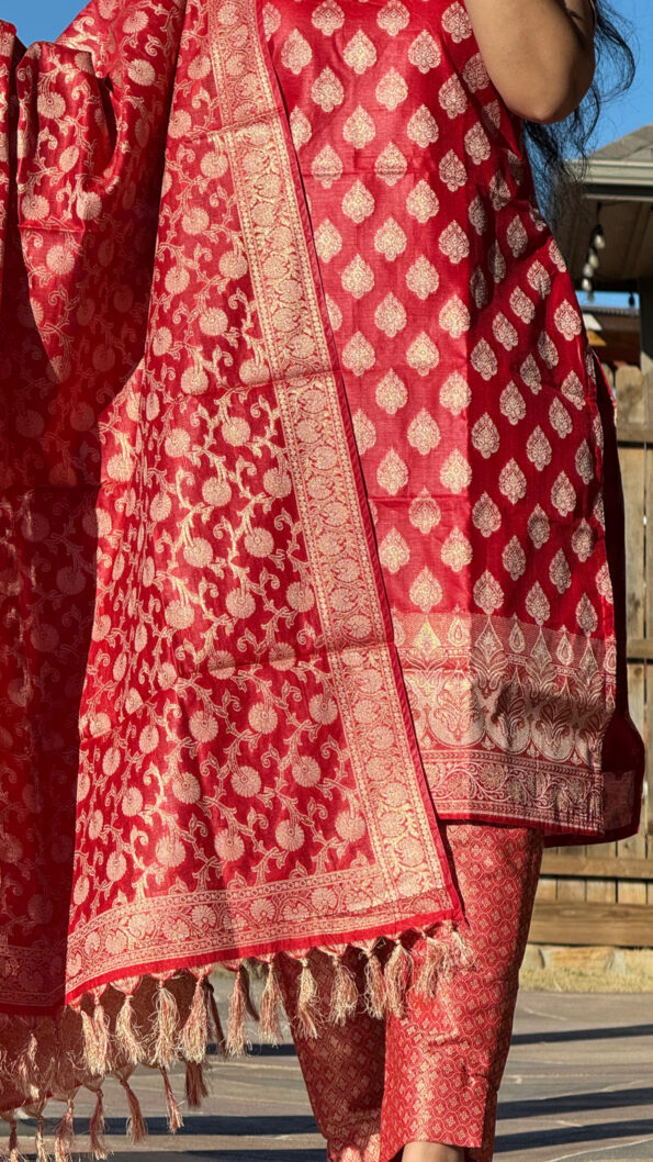 4F7549A8-0B93-4F6F-992F-1B3AC2438261